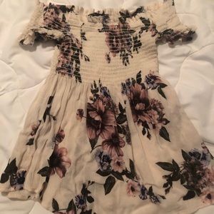 Off shoulder boutique shirt